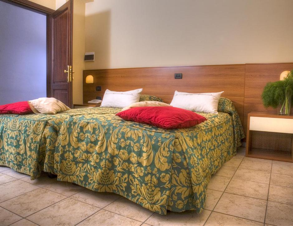 Hotel Tuscania Panoramico Номер фото